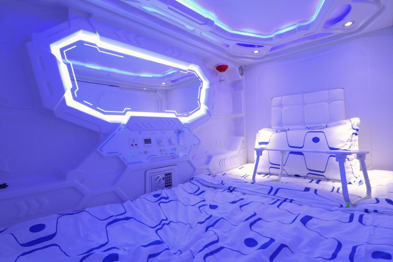 Jc Space Capsule Hotel Kuah Eksteriør bilde